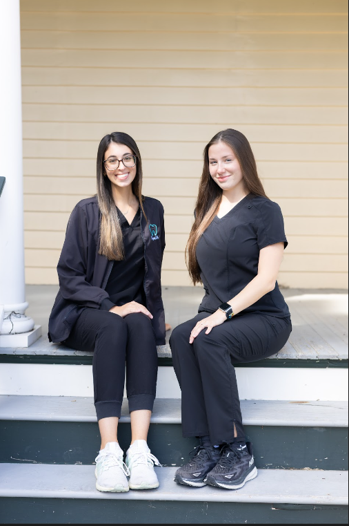 Kyra and Kaitlyn of the Muench Orthodontics team